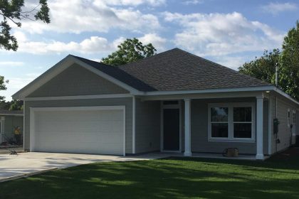 Example brown asphalt roof from our Panama City Beach roofing company.
