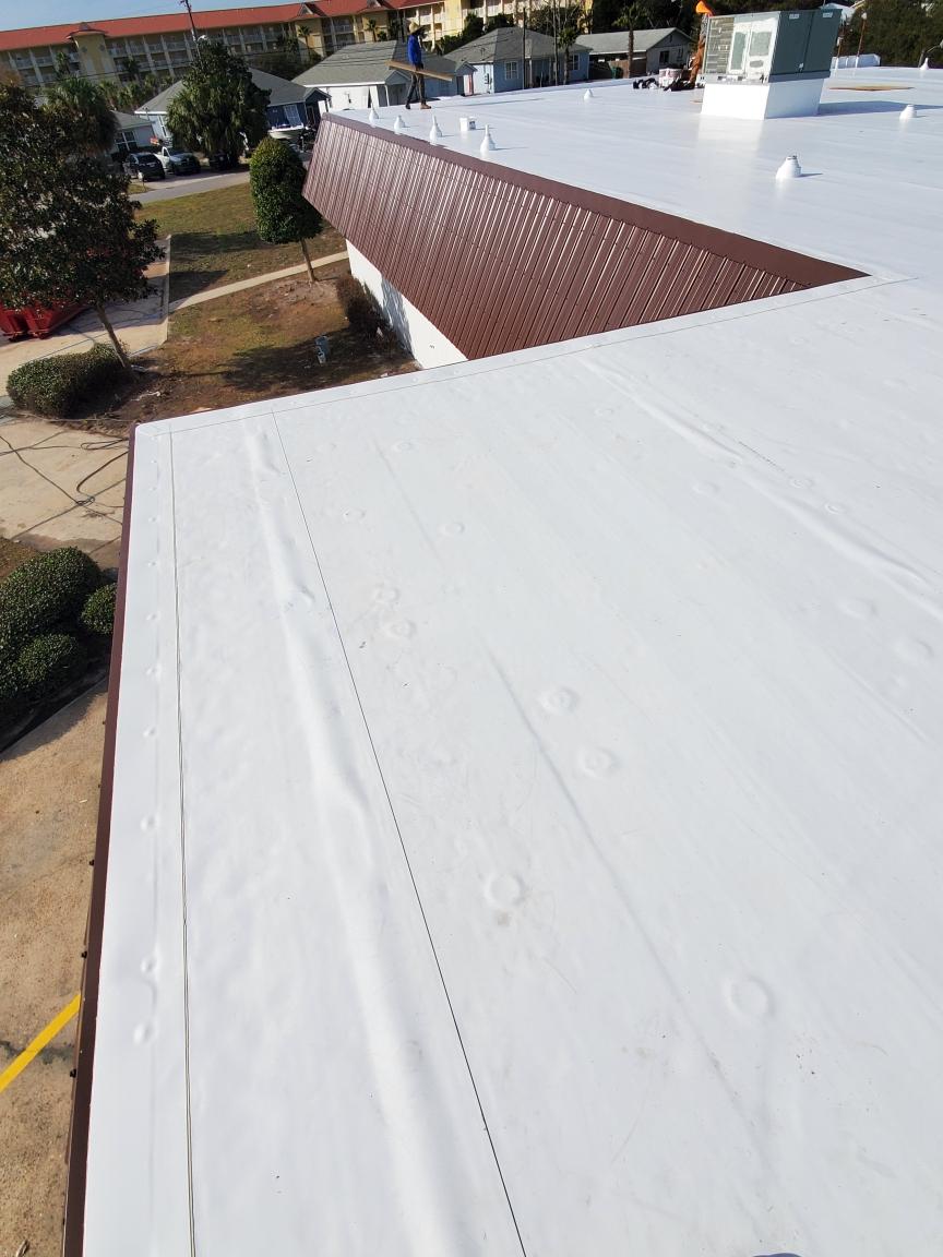 A new commercial roof in Panama City Beach, Florida